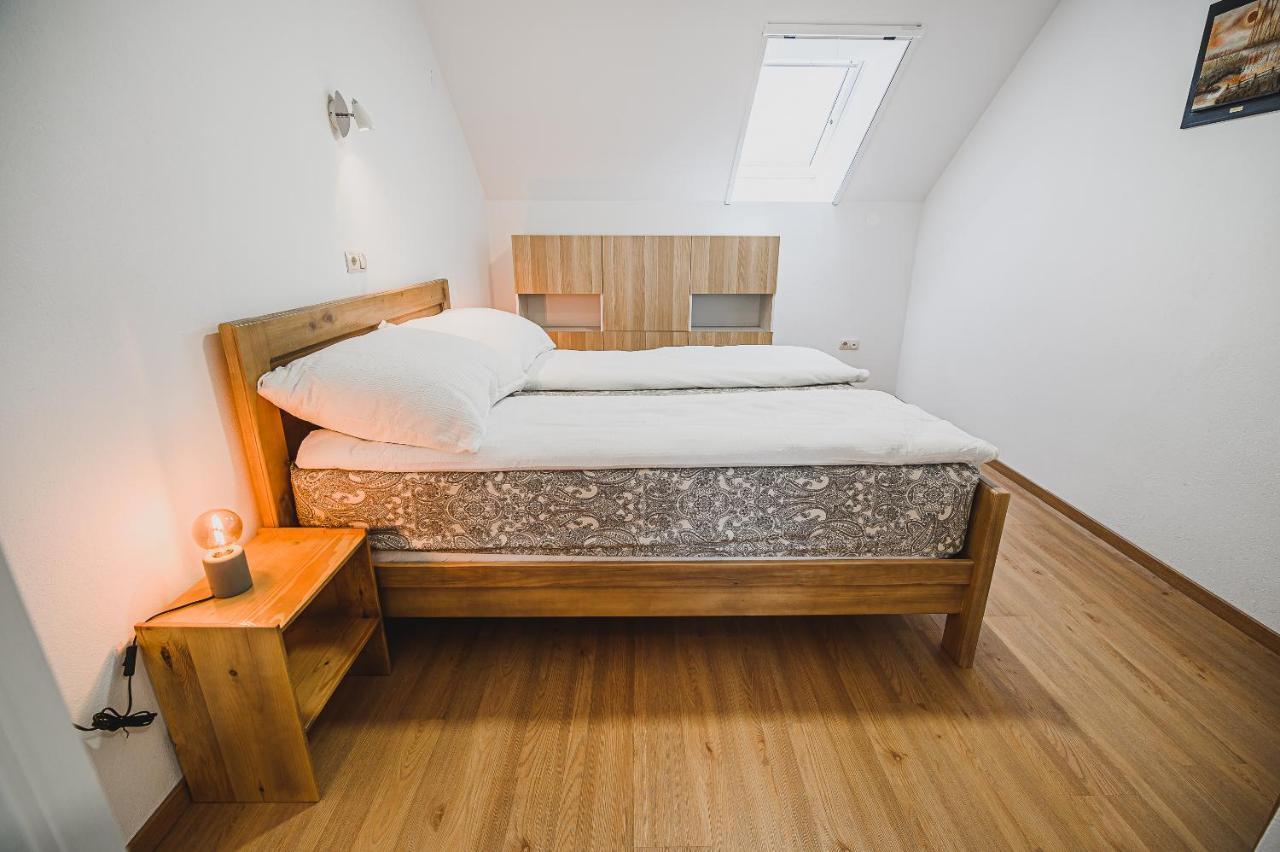 Mojcin Pisker Apartment House Kranj Exteriér fotografie