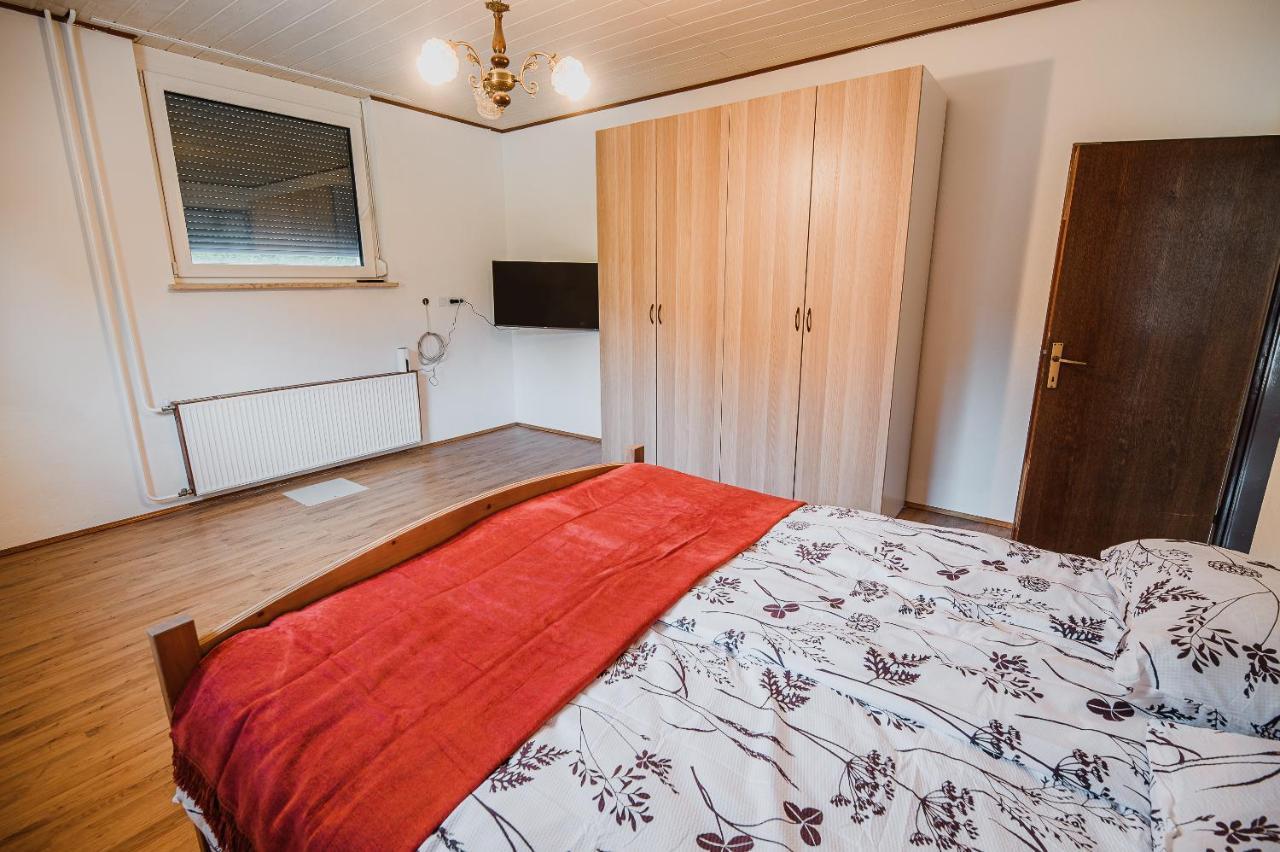 Mojcin Pisker Apartment House Kranj Exteriér fotografie